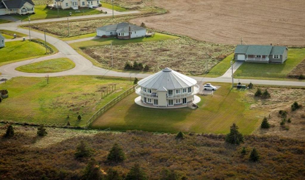 Around The Sea - Cana Da'S Rotating House, Suites & Tours North Rustico Zewnętrze zdjęcie